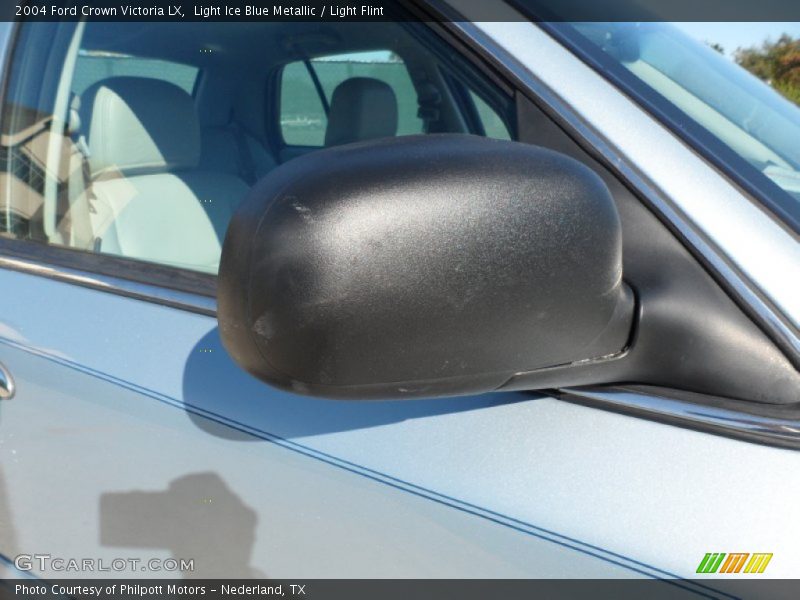 Light Ice Blue Metallic / Light Flint 2004 Ford Crown Victoria LX