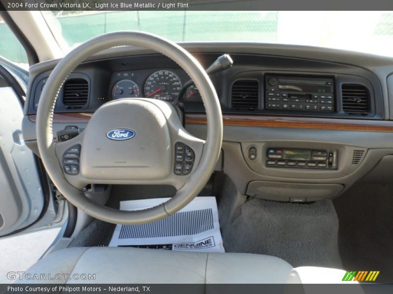 Light Ice Blue Metallic / Light Flint 2004 Ford Crown Victoria LX
