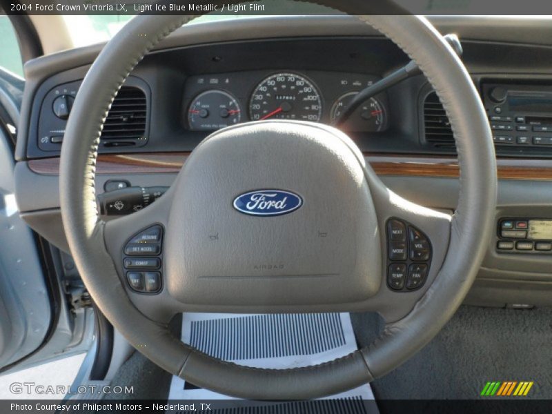 Light Ice Blue Metallic / Light Flint 2004 Ford Crown Victoria LX