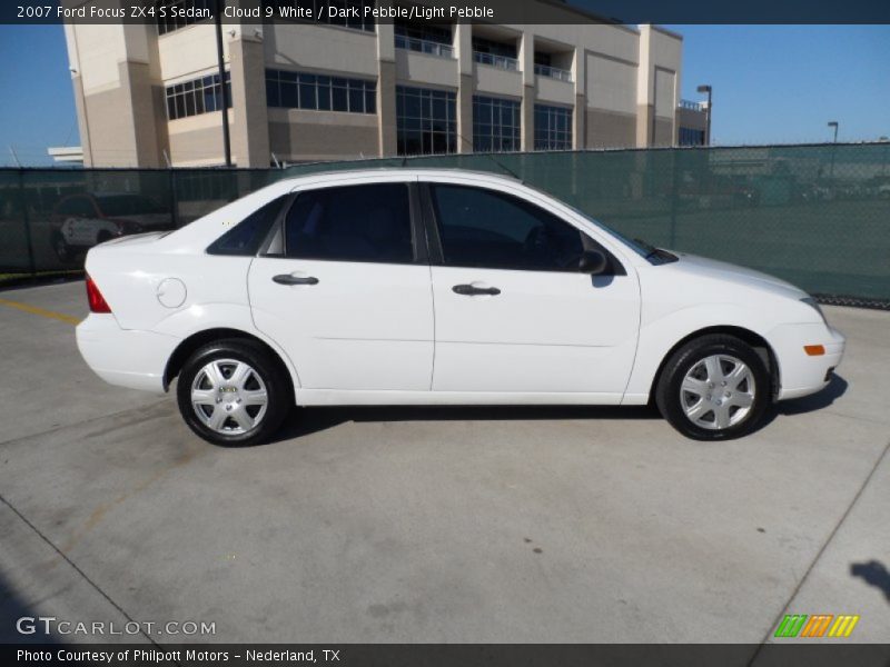 Cloud 9 White / Dark Pebble/Light Pebble 2007 Ford Focus ZX4 S Sedan
