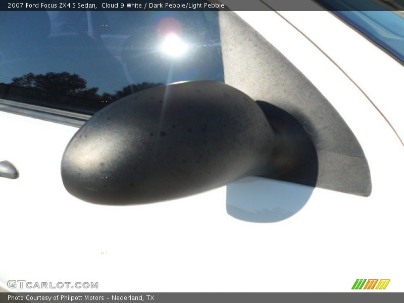 Cloud 9 White / Dark Pebble/Light Pebble 2007 Ford Focus ZX4 S Sedan