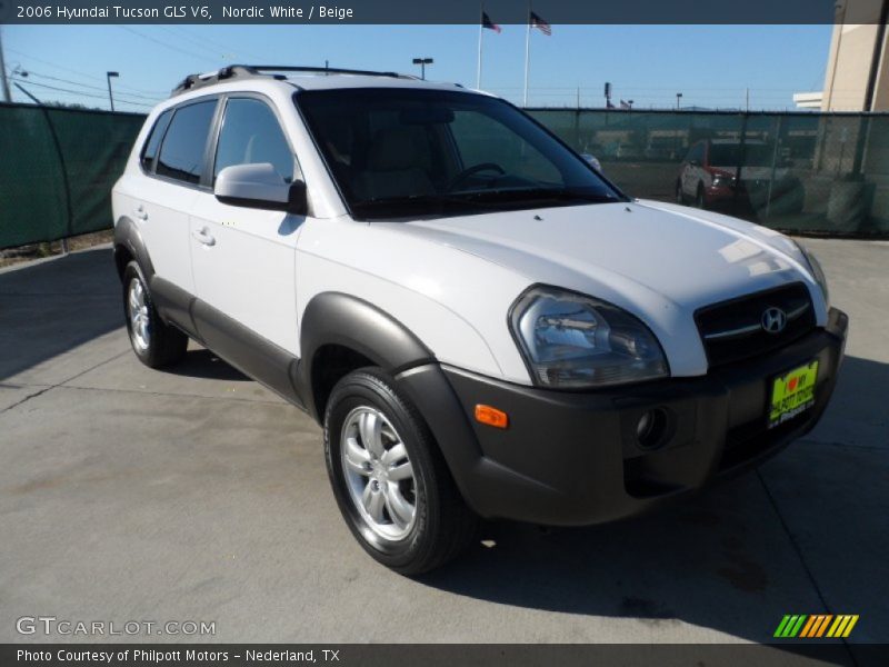 Nordic White / Beige 2006 Hyundai Tucson GLS V6