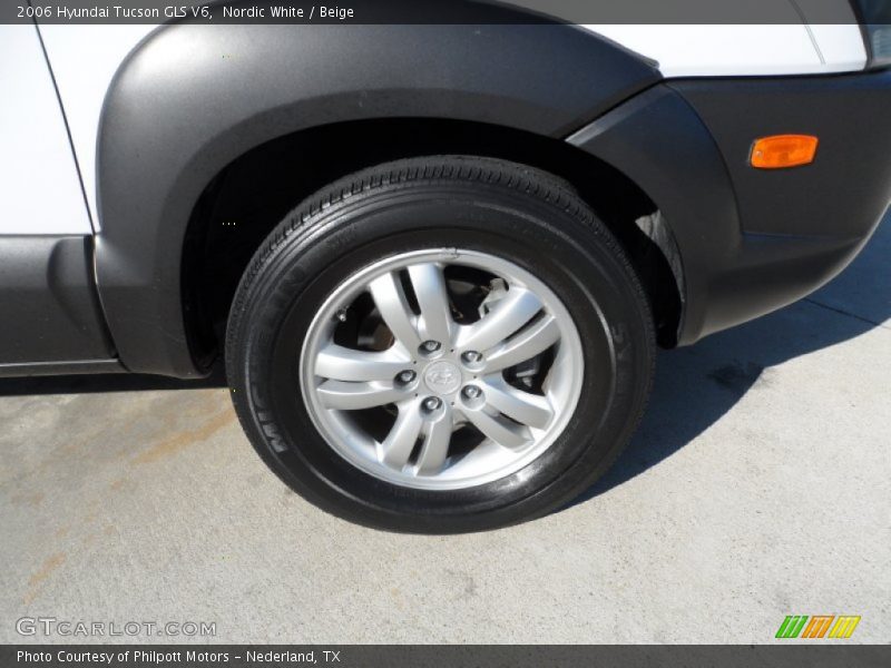 Nordic White / Beige 2006 Hyundai Tucson GLS V6