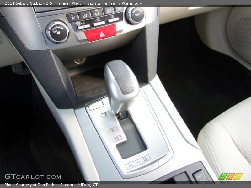 Satin White Pearl / Warm Ivory 2011 Subaru Outback 2.5i Premium Wagon