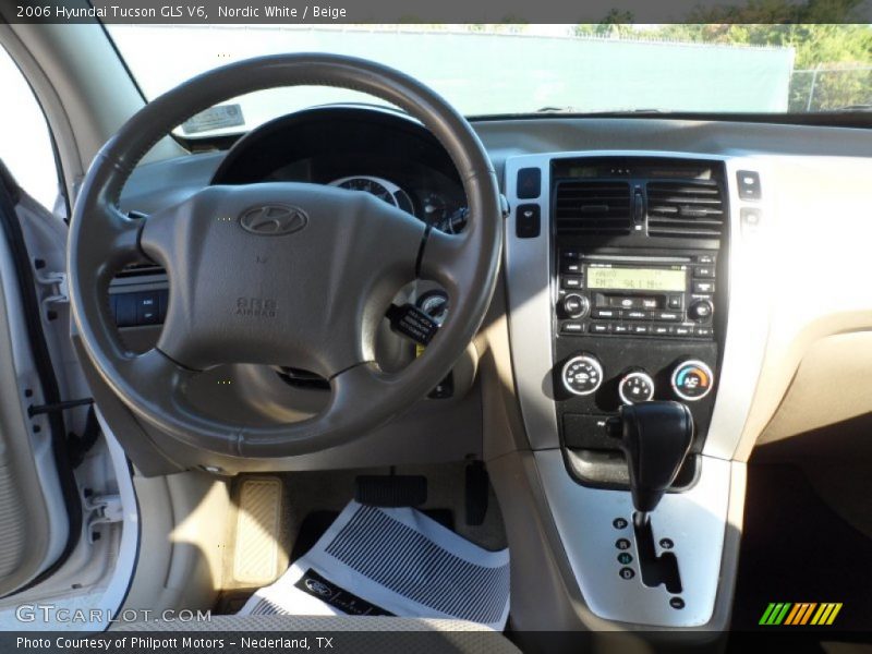 Nordic White / Beige 2006 Hyundai Tucson GLS V6