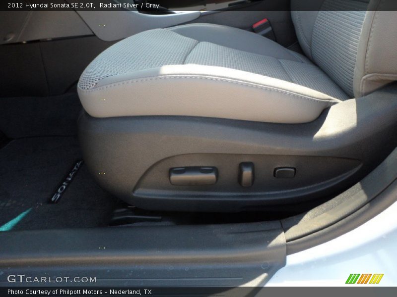 Radiant Silver / Gray 2012 Hyundai Sonata SE 2.0T