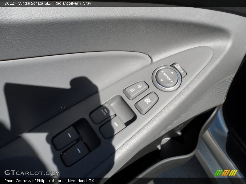 Radiant Silver / Gray 2012 Hyundai Sonata GLS