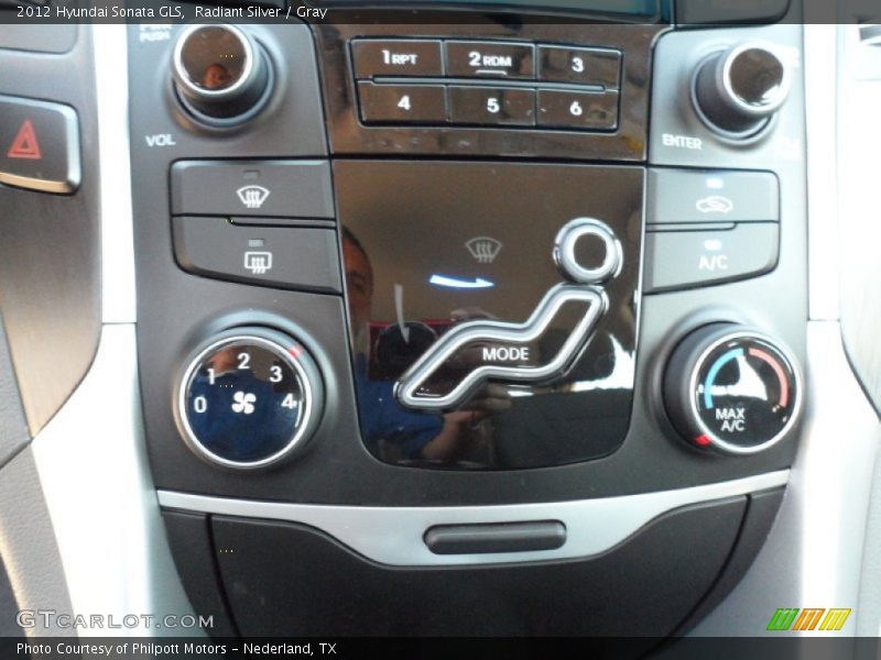 Radiant Silver / Gray 2012 Hyundai Sonata GLS