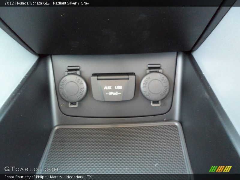 Radiant Silver / Gray 2012 Hyundai Sonata GLS