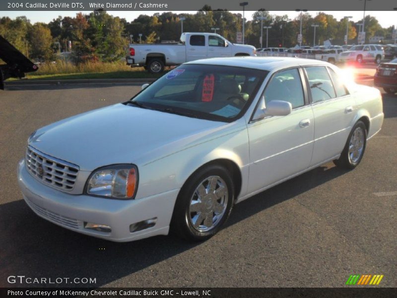 White Diamond / Cashmere 2004 Cadillac DeVille DTS