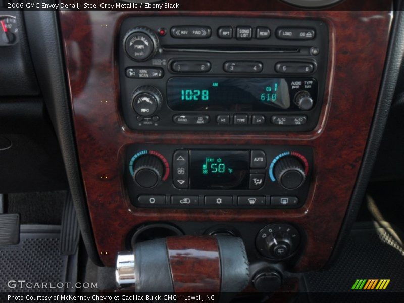 Controls of 2006 Envoy Denali