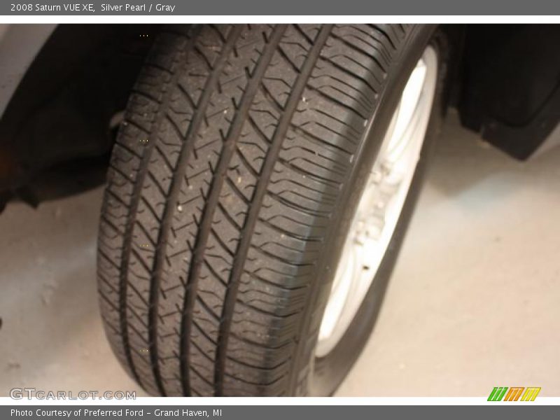 Silver Pearl / Gray 2008 Saturn VUE XE