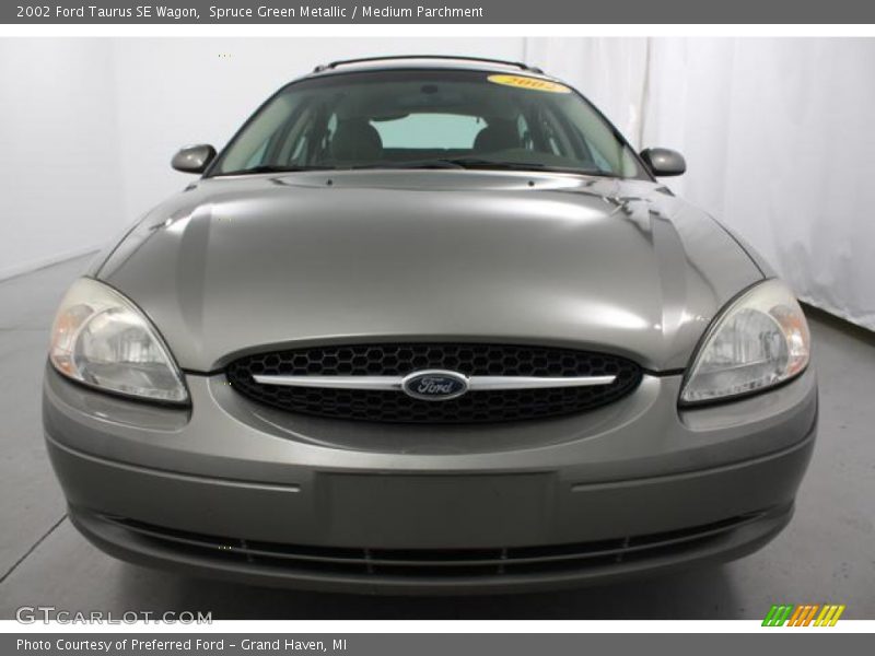 Spruce Green Metallic / Medium Parchment 2002 Ford Taurus SE Wagon