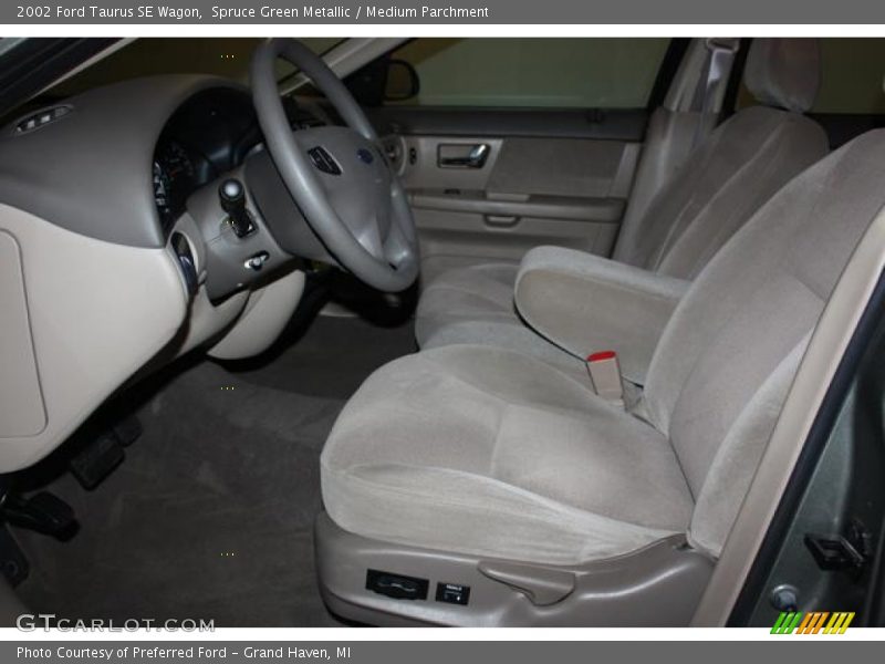  2002 Taurus SE Wagon Medium Parchment Interior