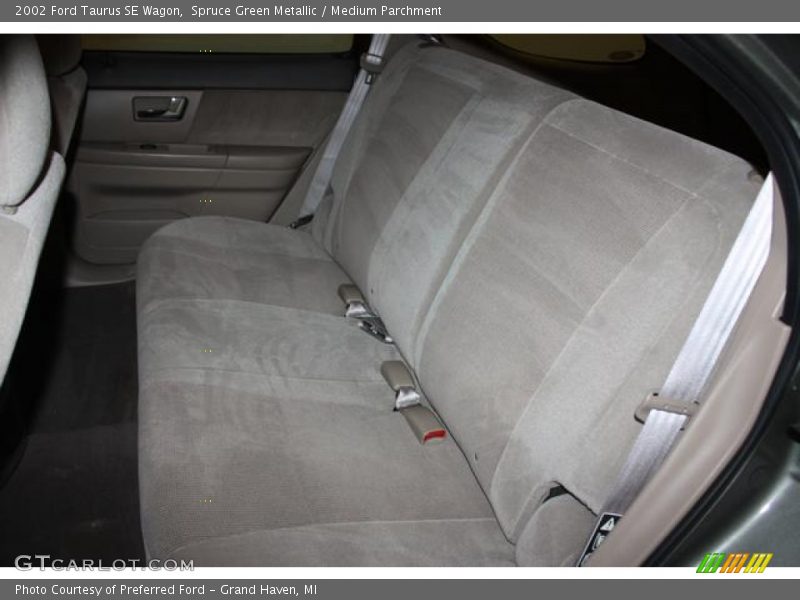 Spruce Green Metallic / Medium Parchment 2002 Ford Taurus SE Wagon