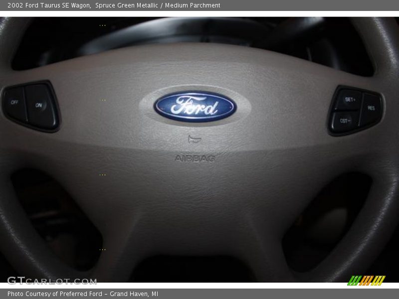 Spruce Green Metallic / Medium Parchment 2002 Ford Taurus SE Wagon