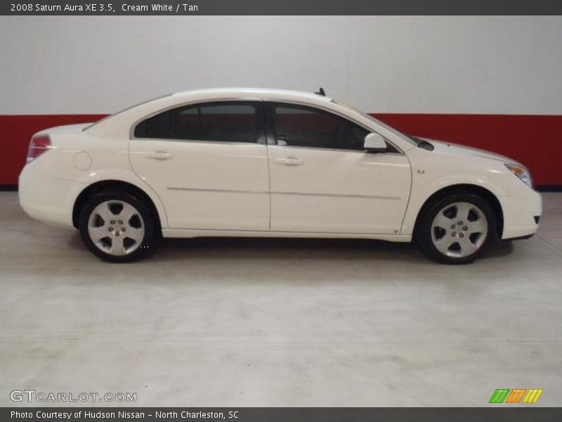 Cream White / Tan 2008 Saturn Aura XE 3.5