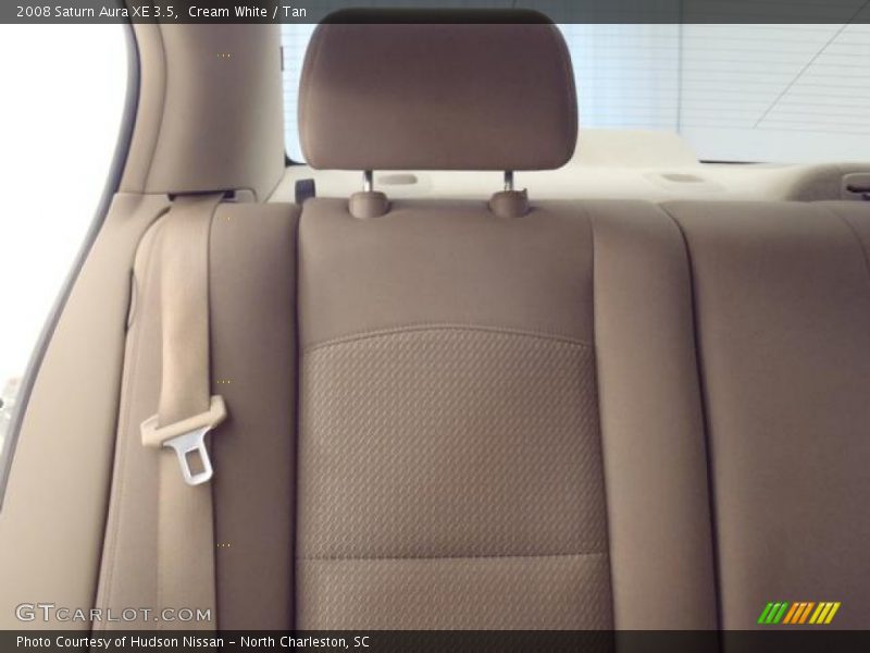 Cream White / Tan 2008 Saturn Aura XE 3.5