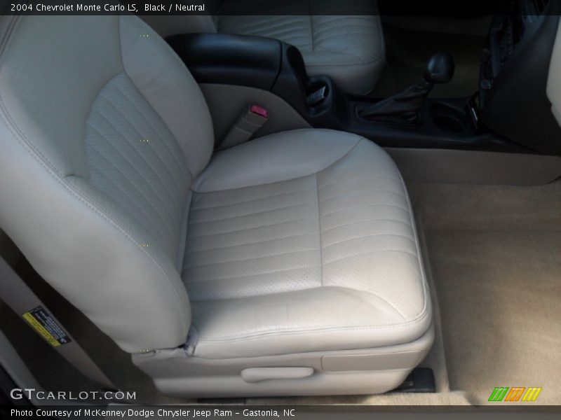 Black / Neutral 2004 Chevrolet Monte Carlo LS