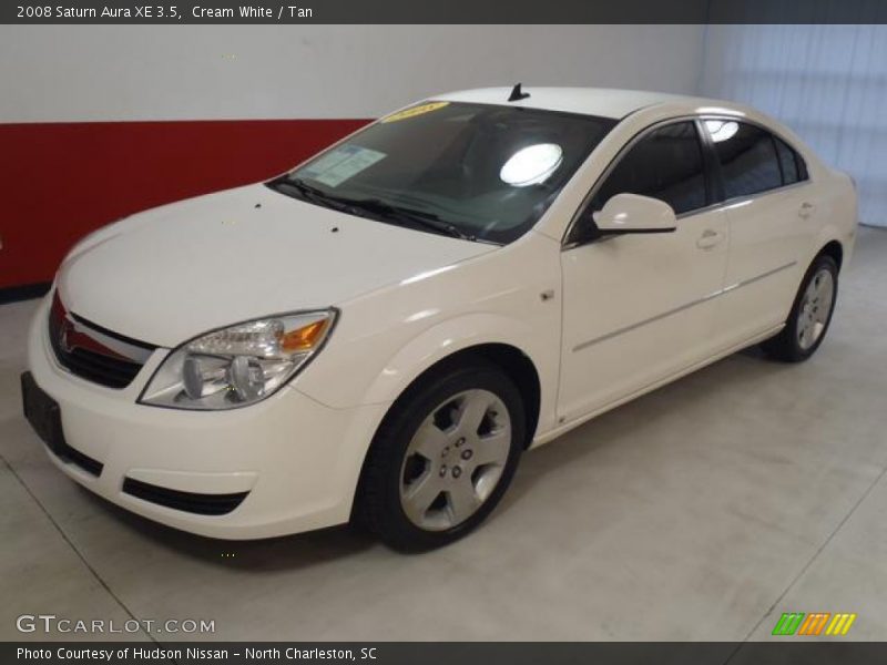 Cream White / Tan 2008 Saturn Aura XE 3.5