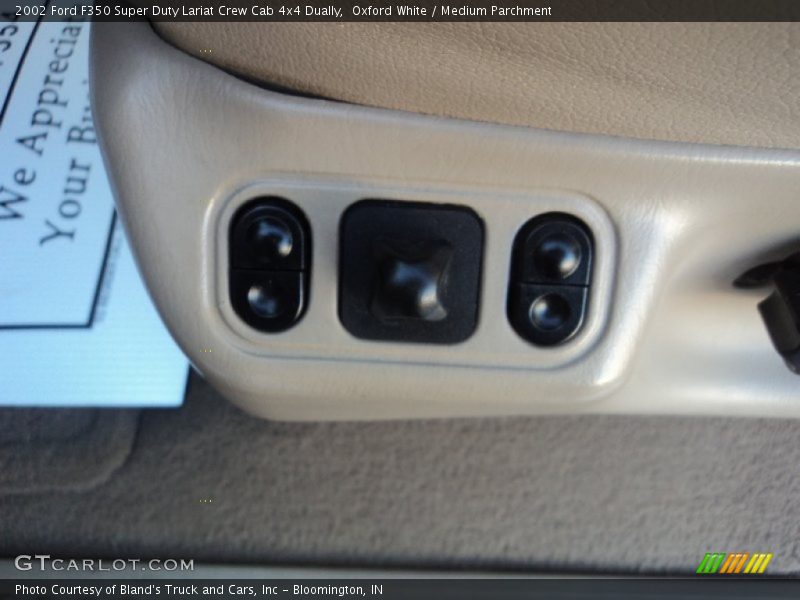 Oxford White / Medium Parchment 2002 Ford F350 Super Duty Lariat Crew Cab 4x4 Dually