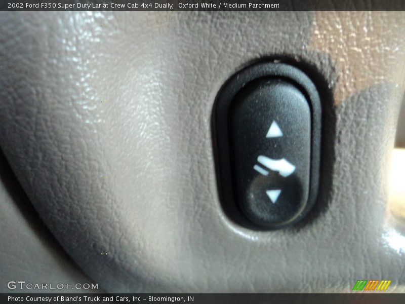 Oxford White / Medium Parchment 2002 Ford F350 Super Duty Lariat Crew Cab 4x4 Dually