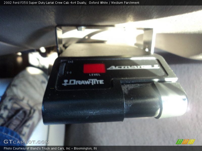 Oxford White / Medium Parchment 2002 Ford F350 Super Duty Lariat Crew Cab 4x4 Dually