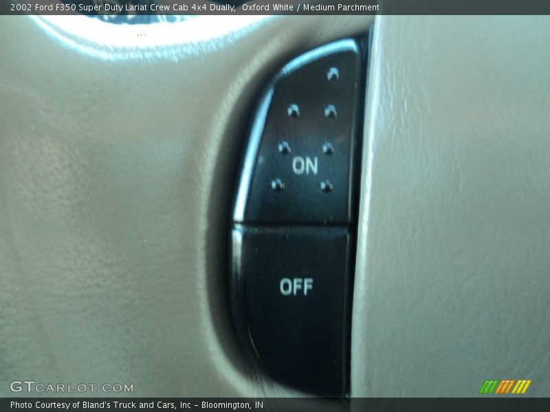 Oxford White / Medium Parchment 2002 Ford F350 Super Duty Lariat Crew Cab 4x4 Dually