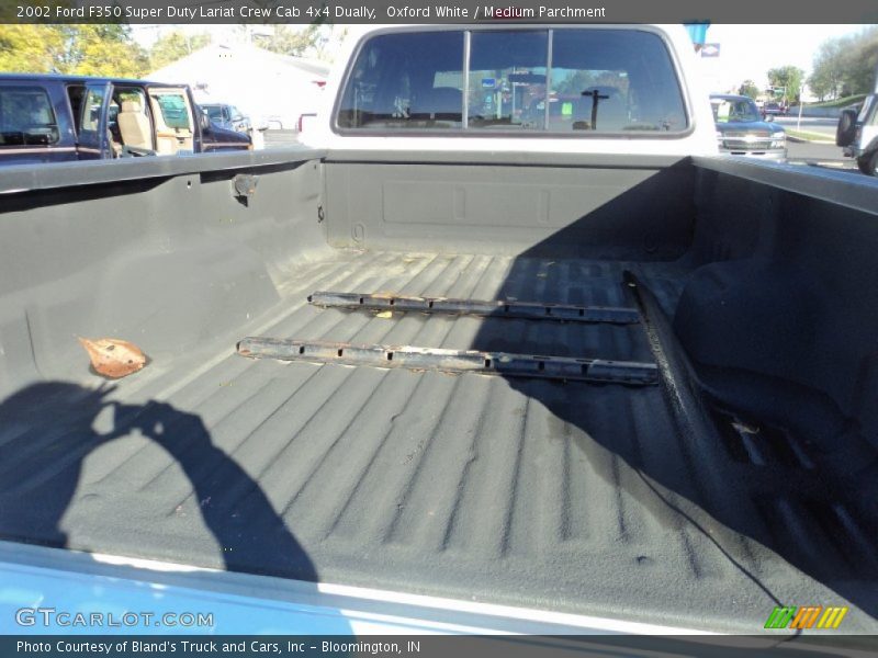 Oxford White / Medium Parchment 2002 Ford F350 Super Duty Lariat Crew Cab 4x4 Dually