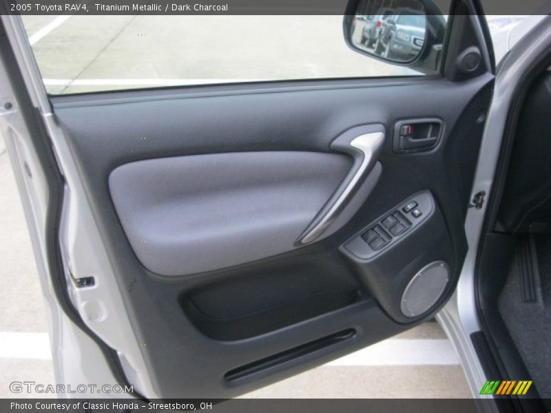 Titanium Metallic / Dark Charcoal 2005 Toyota RAV4