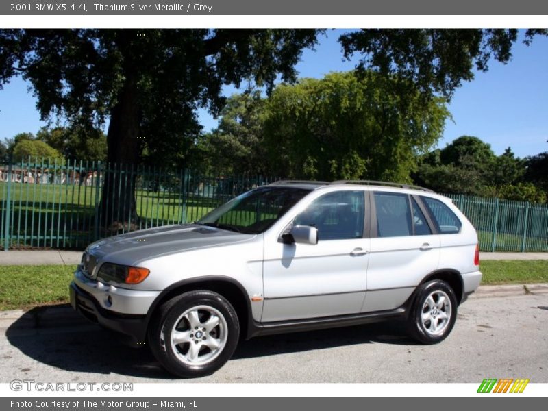 Titanium Silver Metallic / Grey 2001 BMW X5 4.4i