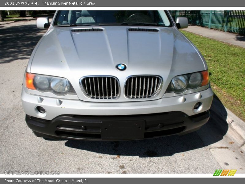 Titanium Silver Metallic / Grey 2001 BMW X5 4.4i
