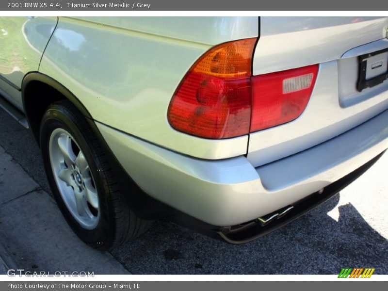 Titanium Silver Metallic / Grey 2001 BMW X5 4.4i