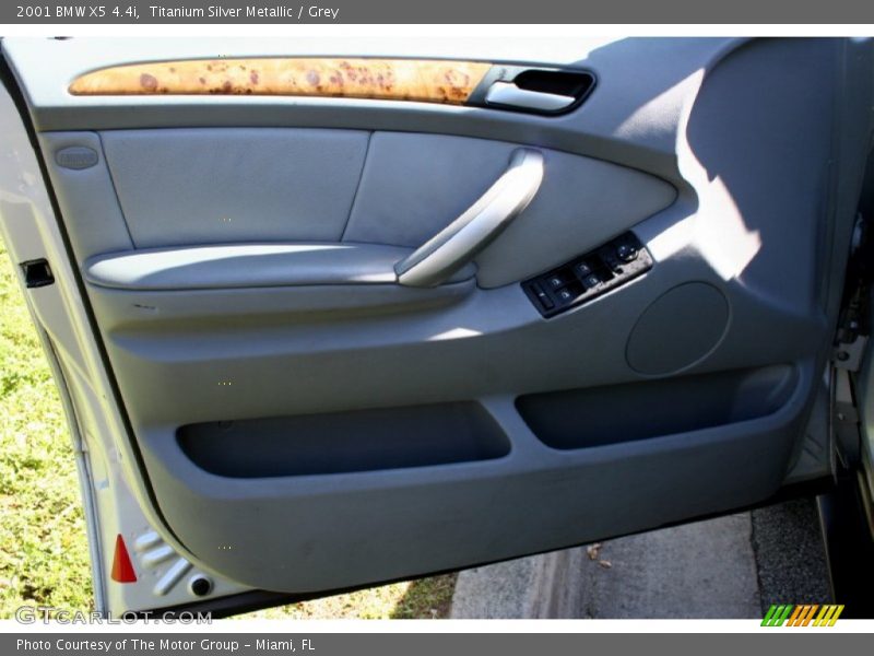 Titanium Silver Metallic / Grey 2001 BMW X5 4.4i
