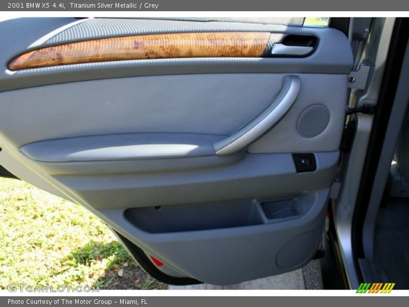 Titanium Silver Metallic / Grey 2001 BMW X5 4.4i