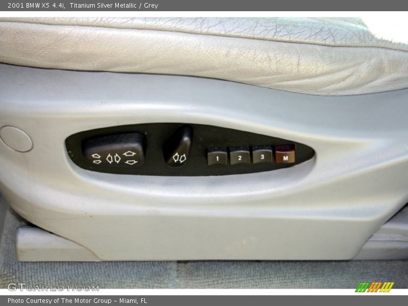 Titanium Silver Metallic / Grey 2001 BMW X5 4.4i
