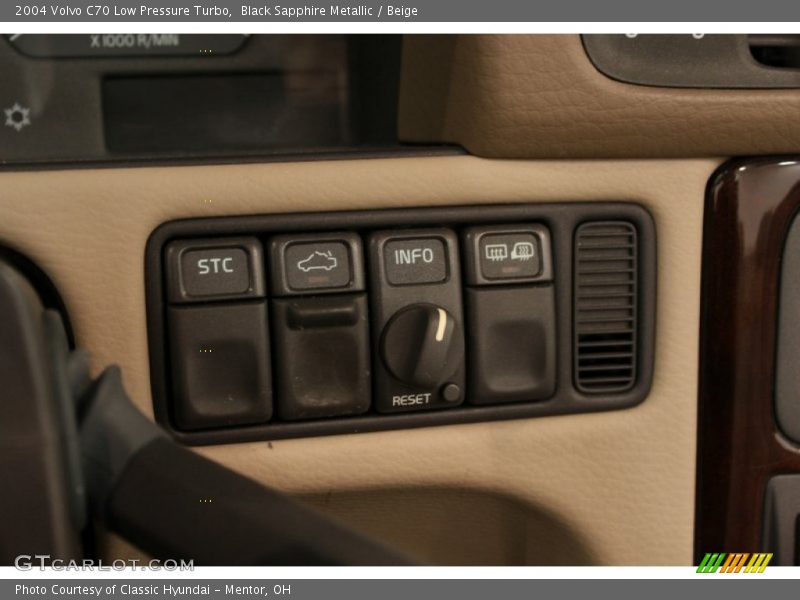 Black Sapphire Metallic / Beige 2004 Volvo C70 Low Pressure Turbo