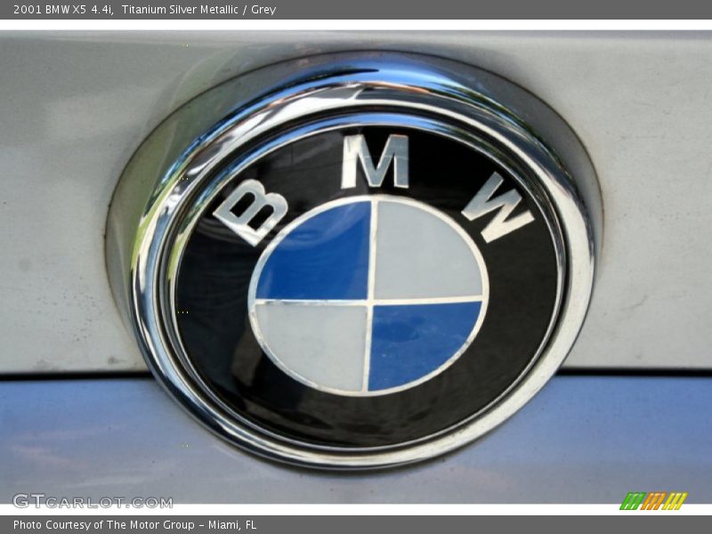Titanium Silver Metallic / Grey 2001 BMW X5 4.4i