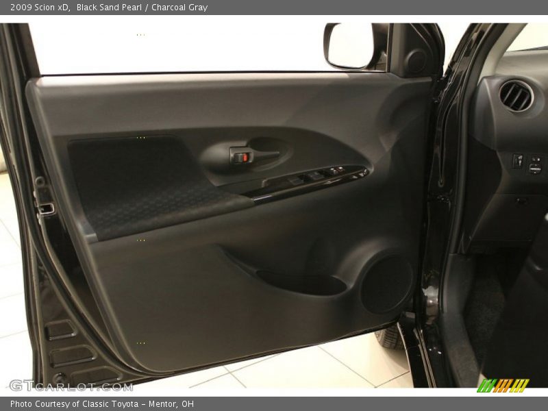 Black Sand Pearl / Charcoal Gray 2009 Scion xD