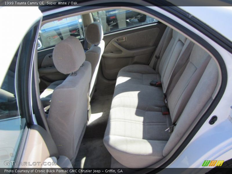 Super White / Oak 1999 Toyota Camry CE