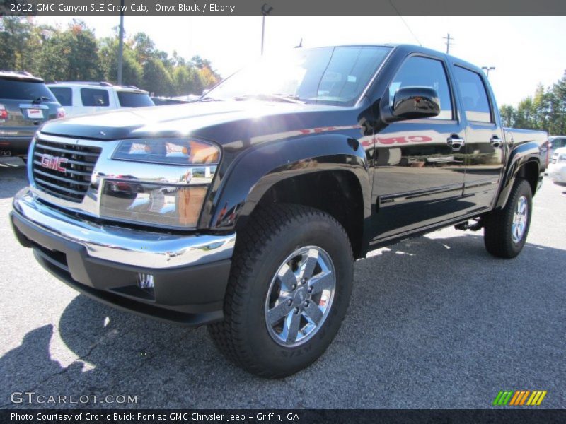 Front 3/4 View of 2012 Canyon SLE Crew Cab