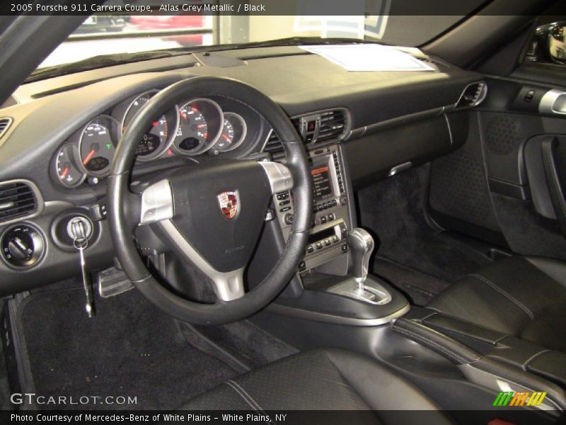 Dashboard of 2005 911 Carrera Coupe