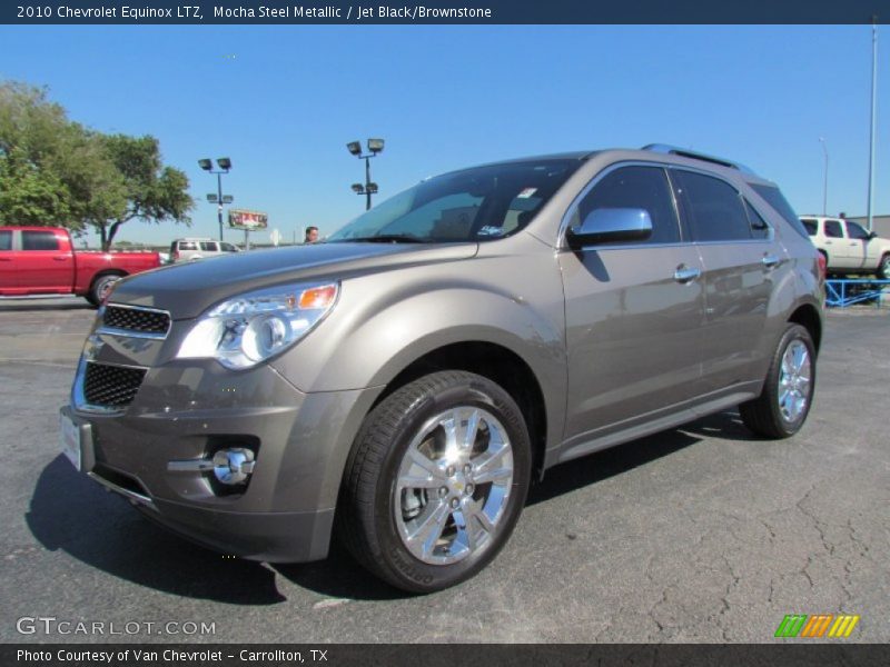 Front 3/4 View of 2010 Equinox LTZ