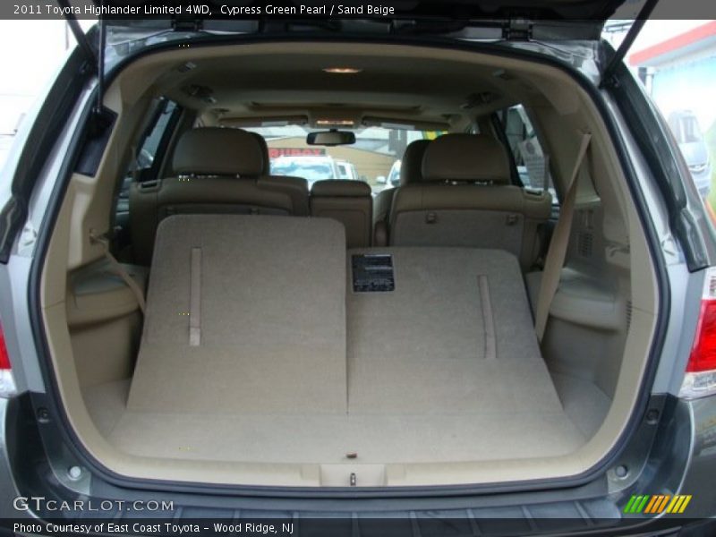 Cypress Green Pearl / Sand Beige 2011 Toyota Highlander Limited 4WD