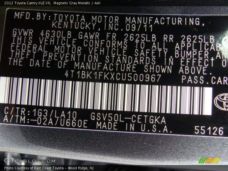 Magnetic Gray Metallic / Ash 2012 Toyota Camry XLE V6