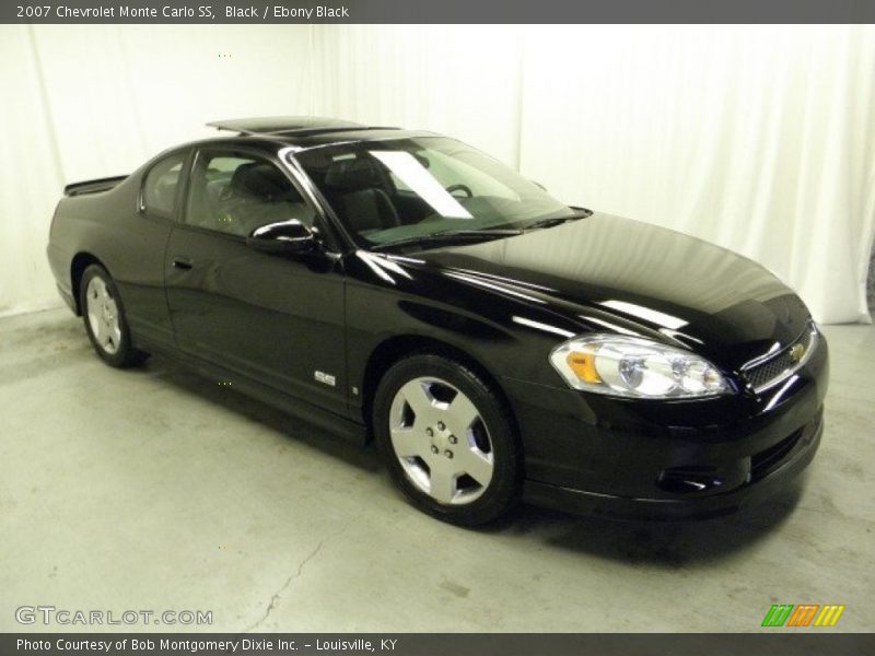 Front 3/4 View of 2007 Monte Carlo SS