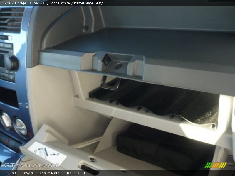 Stone White / Pastel Slate Gray 2007 Dodge Caliber SXT