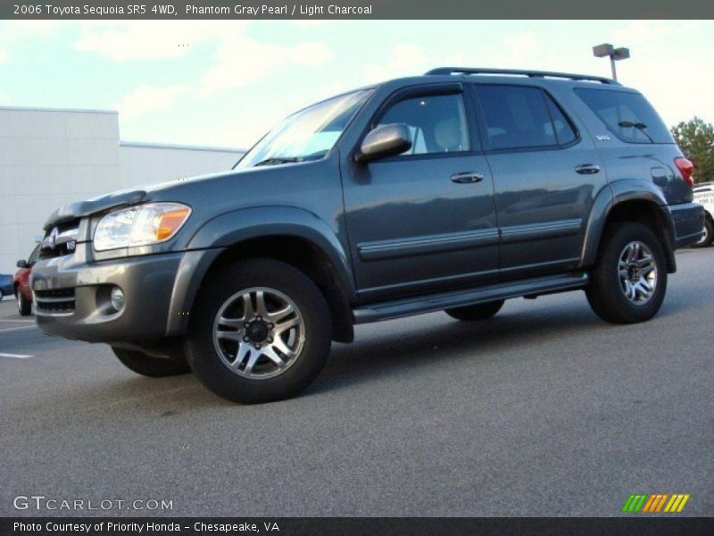 Phantom Gray Pearl / Light Charcoal 2006 Toyota Sequoia SR5 4WD