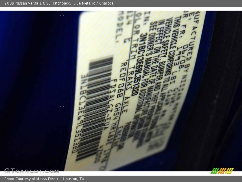 Blue Metallic / Charcoal 2009 Nissan Versa 1.8 SL Hatchback