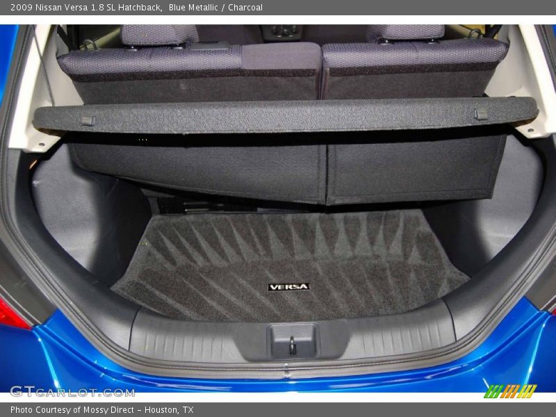 Blue Metallic / Charcoal 2009 Nissan Versa 1.8 SL Hatchback